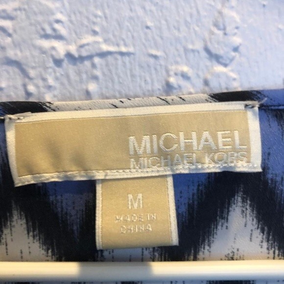 MICHAEL KORS SIZE M BLUE/BLACK/WHITE BLOUSE - Picture 5 of 6